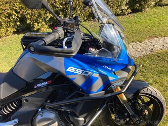 CF moto 650 MT Premium - 7