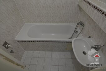 Prodej bytu 2+1, 66 m2 včetně sklepa + balkón 5 m2, Brno- Bo - 7