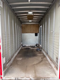 Skříňový přívěs REMORQUES MOIROUD – hydraulické nájezdy, TOP - 7