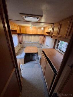 Fendt 530 - poschodová posteľ - 7