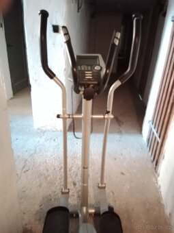 Eliptický trenažer - 7
