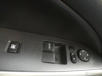 Mazda 2 - 7