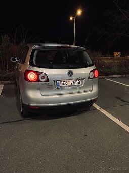 POZOR není funkční motor Golf 5 Plus 1.9 TDI - 7