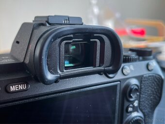 Sony a7iii tělo + small rig cage - 7