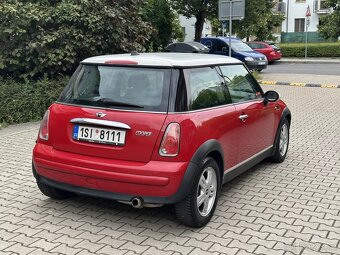 Mini Cooper One R50 1.6 85kW Najeto 105tis Klima ALU kola - 7