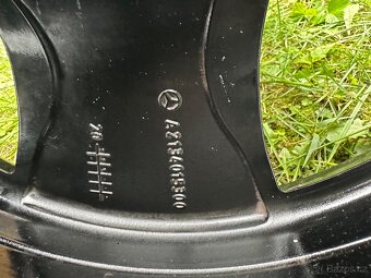 ALU KOLA MERCEDES E 213 R18 DVOUROZMER JAKO NOVE - 7