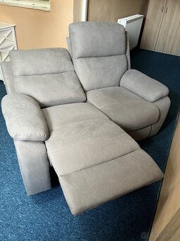 Polohovatelná pohovka - 7