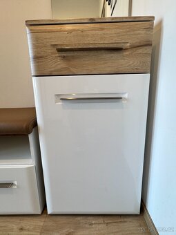 PRODÁM předsíňovou sestavu - 7