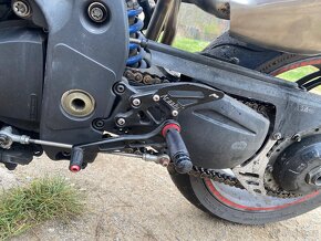 Triumph speed triple 1050 - 7