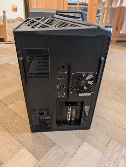 ASUS ROG Strix G35DX - 5800x / 32GB / 6700 XT / 2 + 2TB - 7