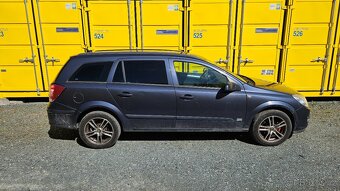 Opel Astra H Caravan - 7
