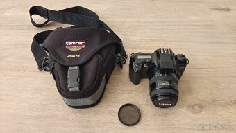 CANON EOS 3000 - 7