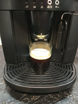 DeLonghi Magnifica ESAM 4000.B - PO SERVISNÍ PROHLÍDCE. - 7