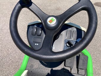 Zahradní traktor,profi rider Etesia Bahia - 7