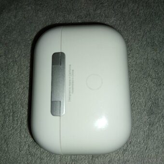 Apple AirPods - 7