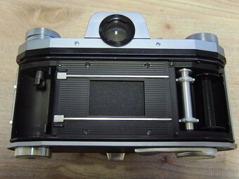 Analog Praktica IV + Exaktar 2.8/55mm - r. v. 1960 - 7