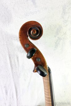 Housle 4/4 - 7
