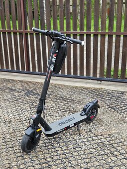 Elektrokoloběžka Ducati Pro 2 Plus - 7