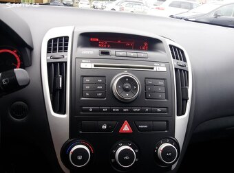 Kia Cee´d, 1.4i 66kW KLIMA - 7
