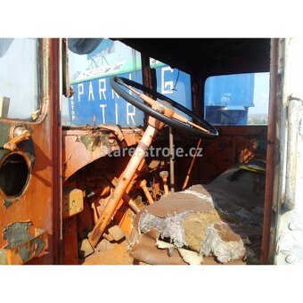 Autojeřáb Tatra 111 - 7