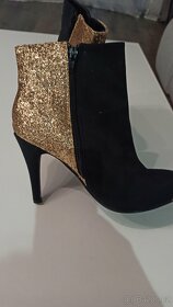 Krásné nízké kozačky - 7