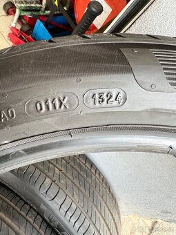 Pneu 235/45/20 Michelin - 7