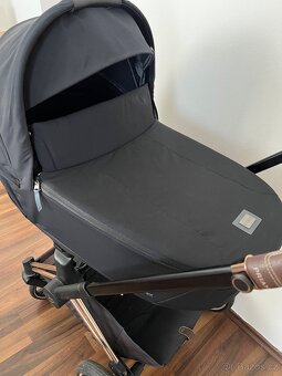 Celý komplet kočárku Cybex Priam - 7