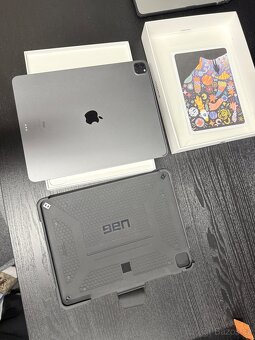 iPad Pro 12.9 M1 (5. generace) 128 GB (bez známek užívaní) - 7