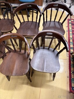 Jídelní stůl + 6 židlí - 7