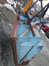 samovyklapaciu lyžicu na zadnú ,prednú hydrauliku vysokozdku - 7