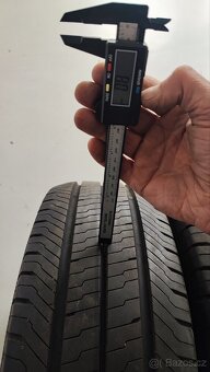 Jako nové 215/65/15C Continental Van Contact, 1022, 8.0mm. - 7