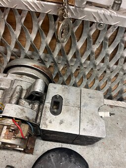 Motor babetta 207 + díly - 7