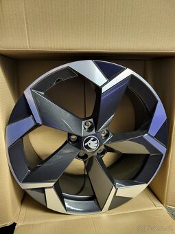 NOVÉ 19" Letní Škoda TORCULAR original Superb 4 IV 3P ET44 - 7