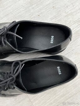 Jako nové společenské kožené boty Hugo Boss 10/44 - 7
