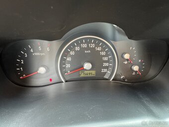 Kia carnival 2,9crdi - 7