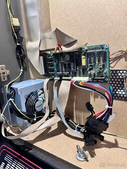 Šipky, šípkový automat Diamond Darts 3 prodáno - 7