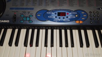 Predám klávesy Casio . - 7