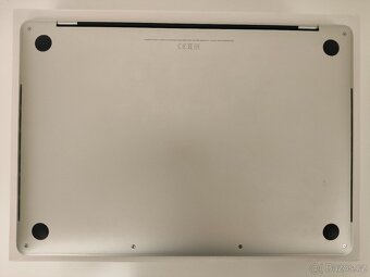 MacBook Pro 2019 | i5 • 8GB • 256GB SSD - 7