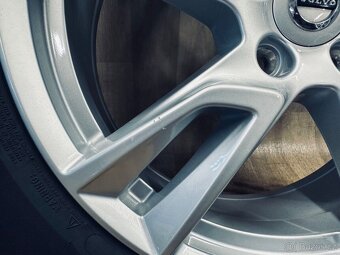 TOP zimní kola Volvo XC60 R18 originál - 7