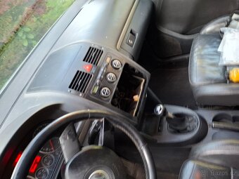 VW Touran 2.0 TDI 103kw Klima Model 2006 - 7