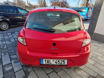 Renault Clio 1.2i  48kW 12/2009 - 7
