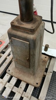 Sloupová vrtačka 400V - 7