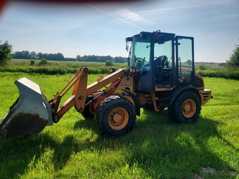 Kolový nakladač Case 321E atlas ar JCB cat - 7