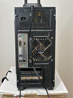 Stolní PC – 16 GB RAM, Wi-Fi + Bluetooth - 7