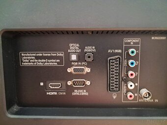 LG 42LD420 42" Full HD – stojan + DO, 2× HDMI - 7