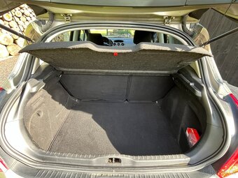 Peugeot 308 rv 2011 - 7