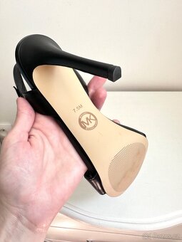 Kožené sandály na podpatku Michael Kors ( Nové s cenovkou) - 7