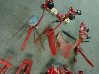 Vari příslušenství,pluh, brány, kypříč, závaží - 7