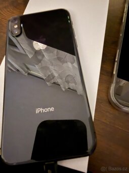 Apple iPhone XS / 64gb - 7