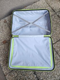 Prodám skořepinový kufr velikost XL - 70x50x28cm - 7
